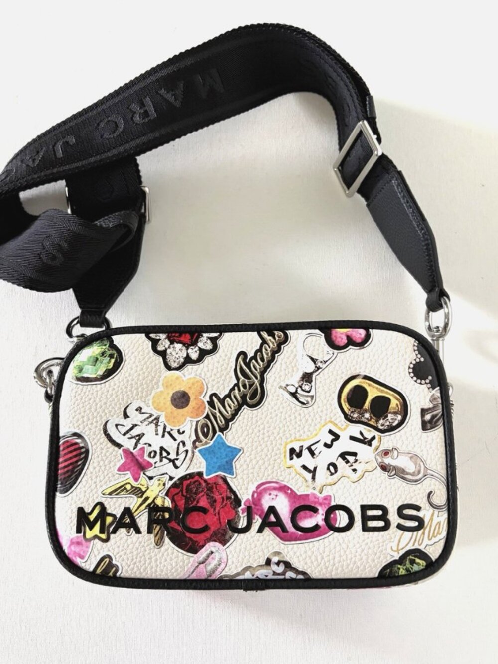 New Marc Jacobs Graphic Sticker Crossbody Camera Bag Pebble Leather White Multi